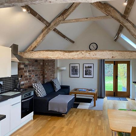 Hidden Cottages Two Lovely 1 Bed Cottages In Peaceful Surroundings, 1 With Log Burner Henley-in-Arden Exterior photo